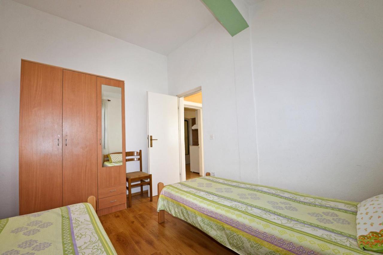 Apartments Ella Porec Exterior photo