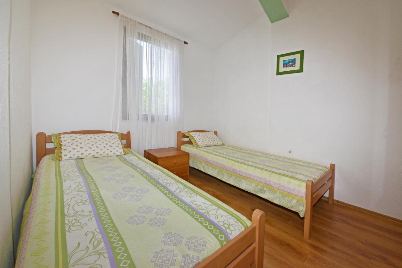 Apartments Ella Porec Exterior photo