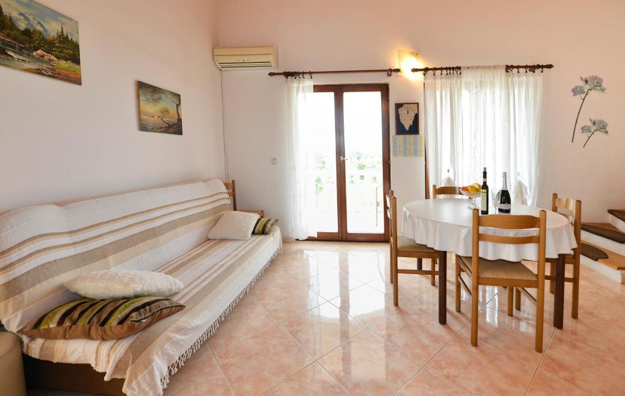 Apartments Ella Porec Exterior photo